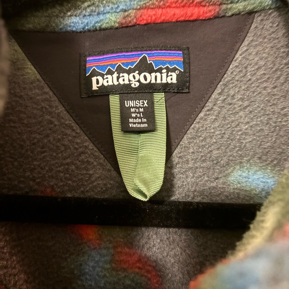 Patagonia Colorful Patterned Zip-Up Sweater - Picture 4 of 4